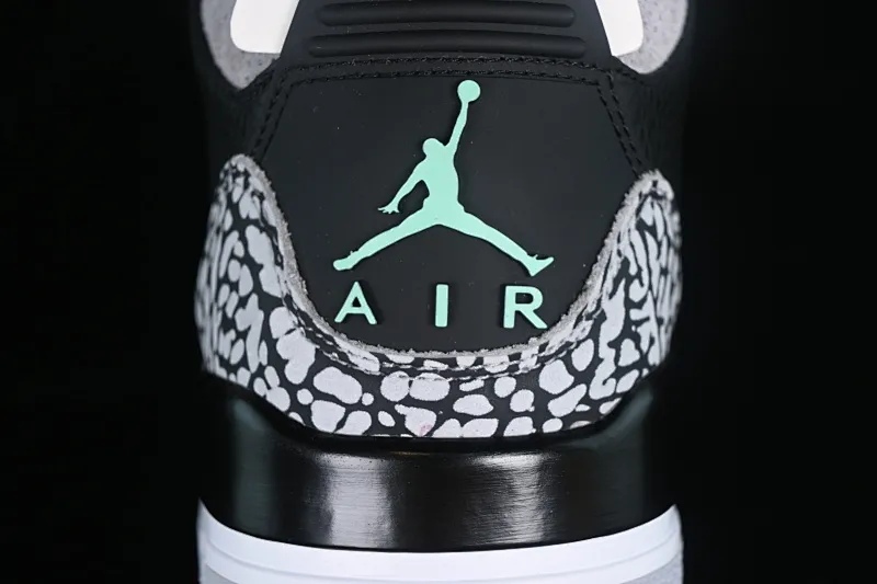 All categories Air Jordan Jordan series basketball shoes Air Jordan 3 foreign trade version Air Jordan 3 "Green Glow" AJ3 Joe 3 black green CT8532-031